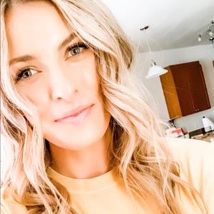 Meet your Posher, Kaitlynn